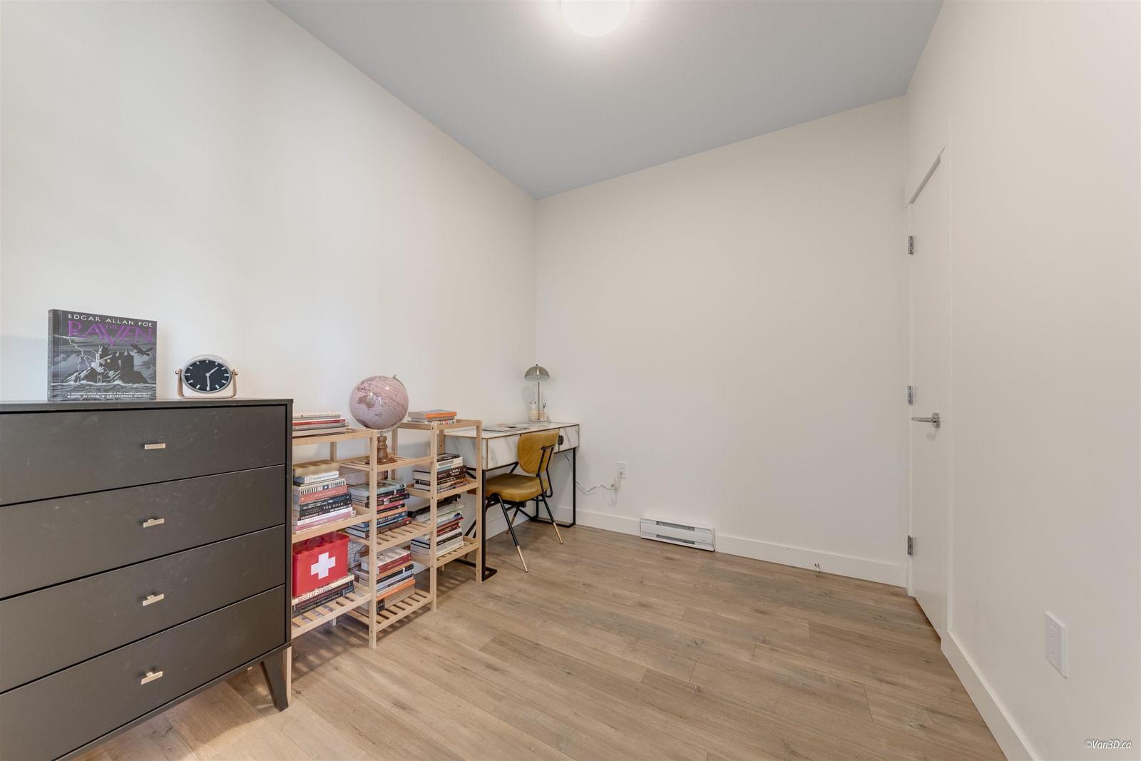 Listing Image 19