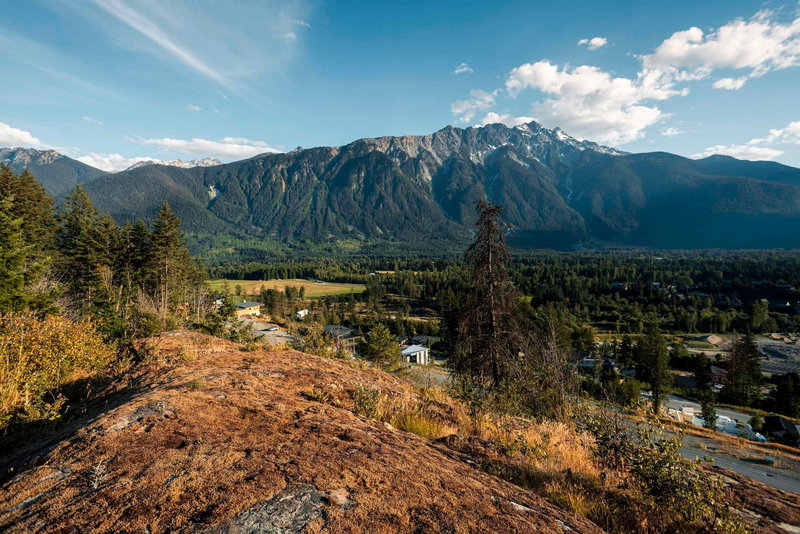 9004 Sun God Mountain Way, Pemberton, V0N 2L3 | Image 3