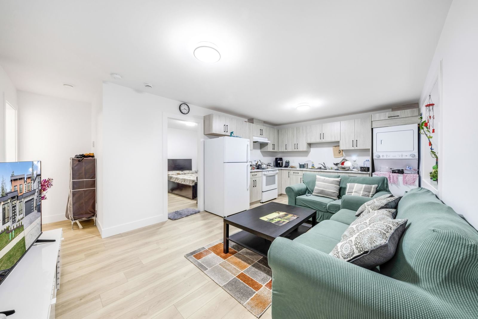 Listing Image 18