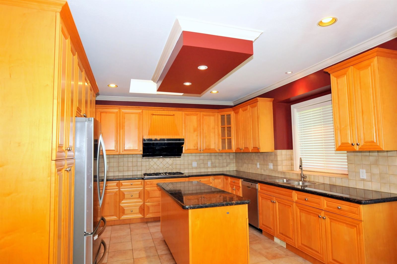 Listing Image 5