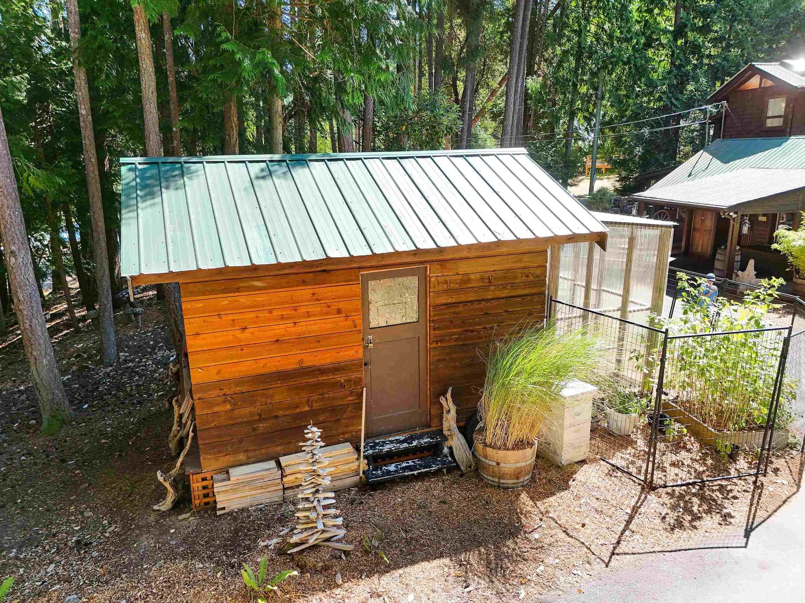 Listing Image 6