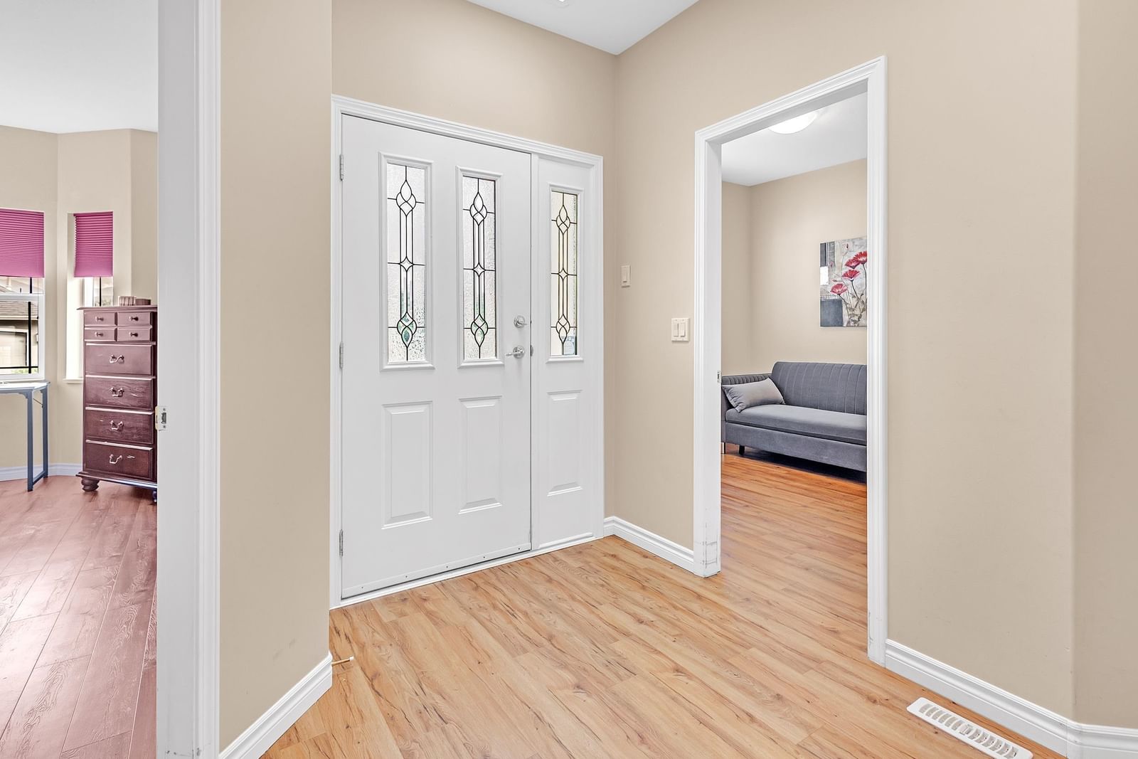Listing Image 10