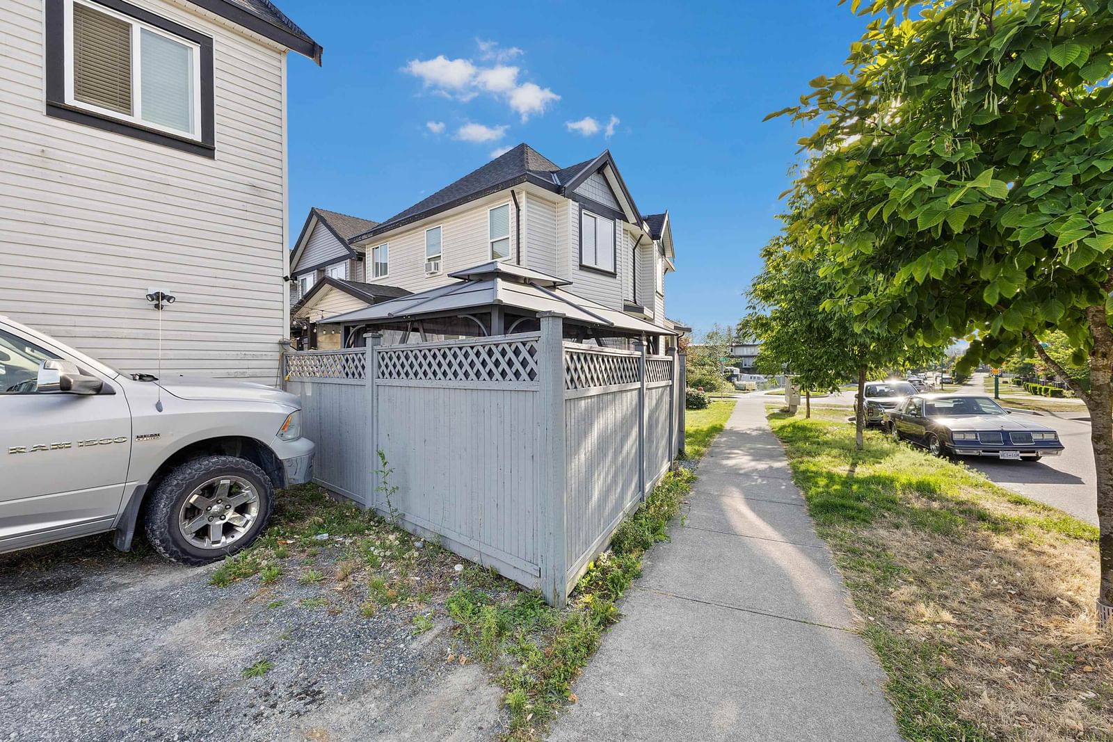 Listing Image 10