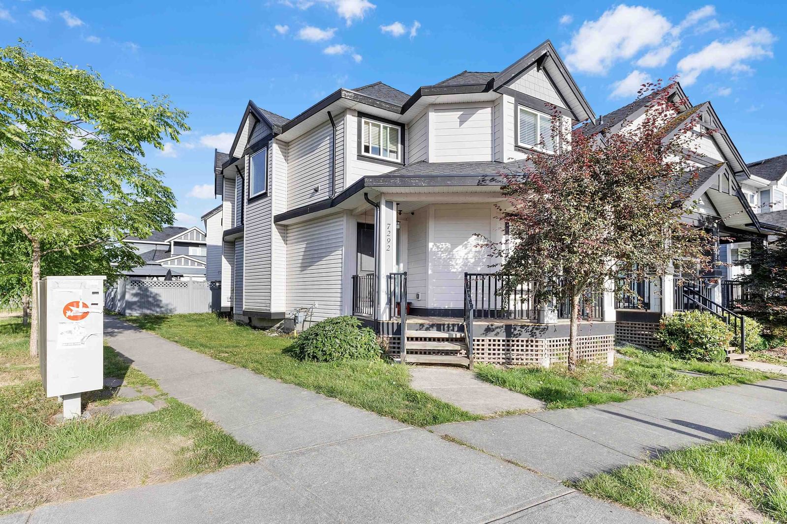 Listing Image 11