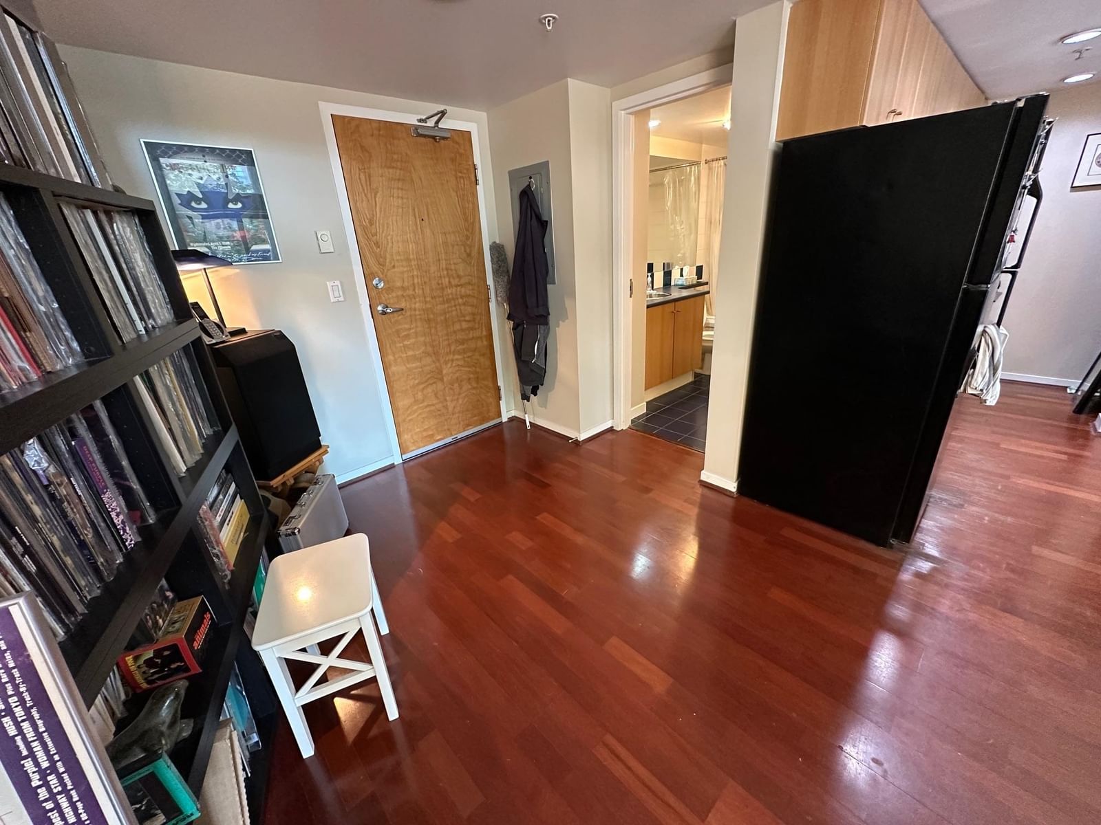 Listing Image 17