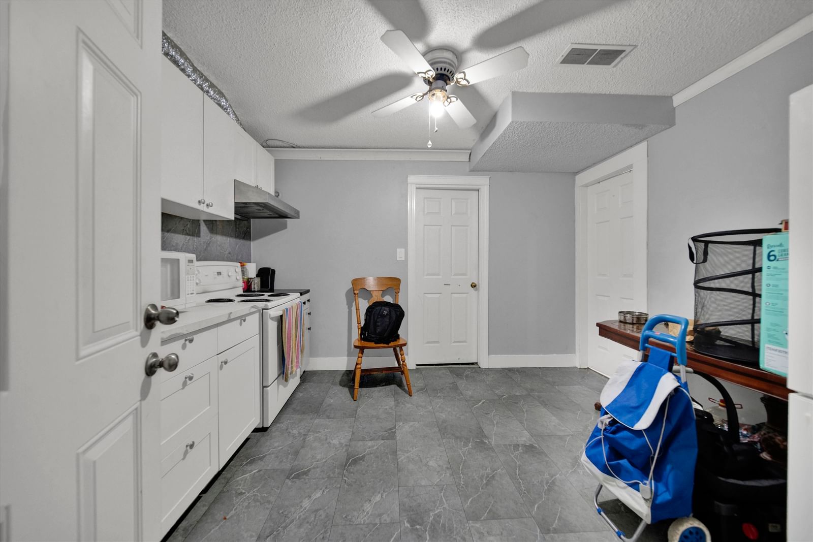 Listing Image 25