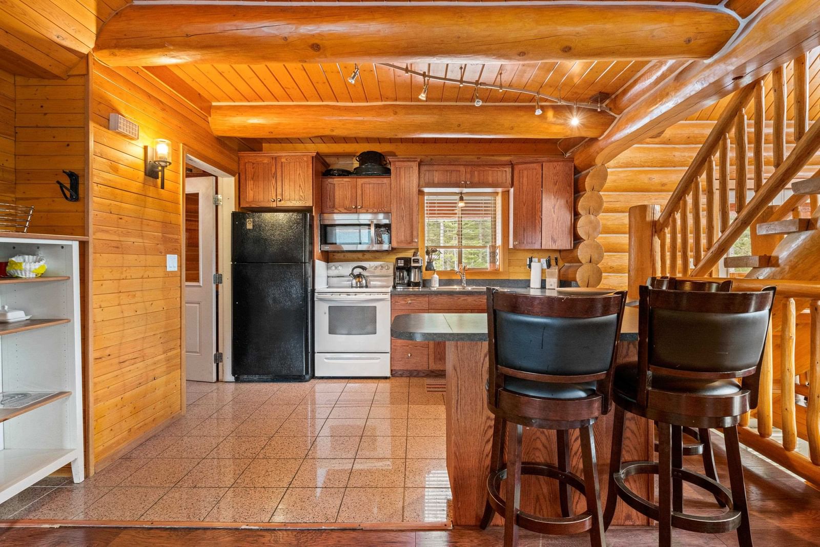 Listing Image 18