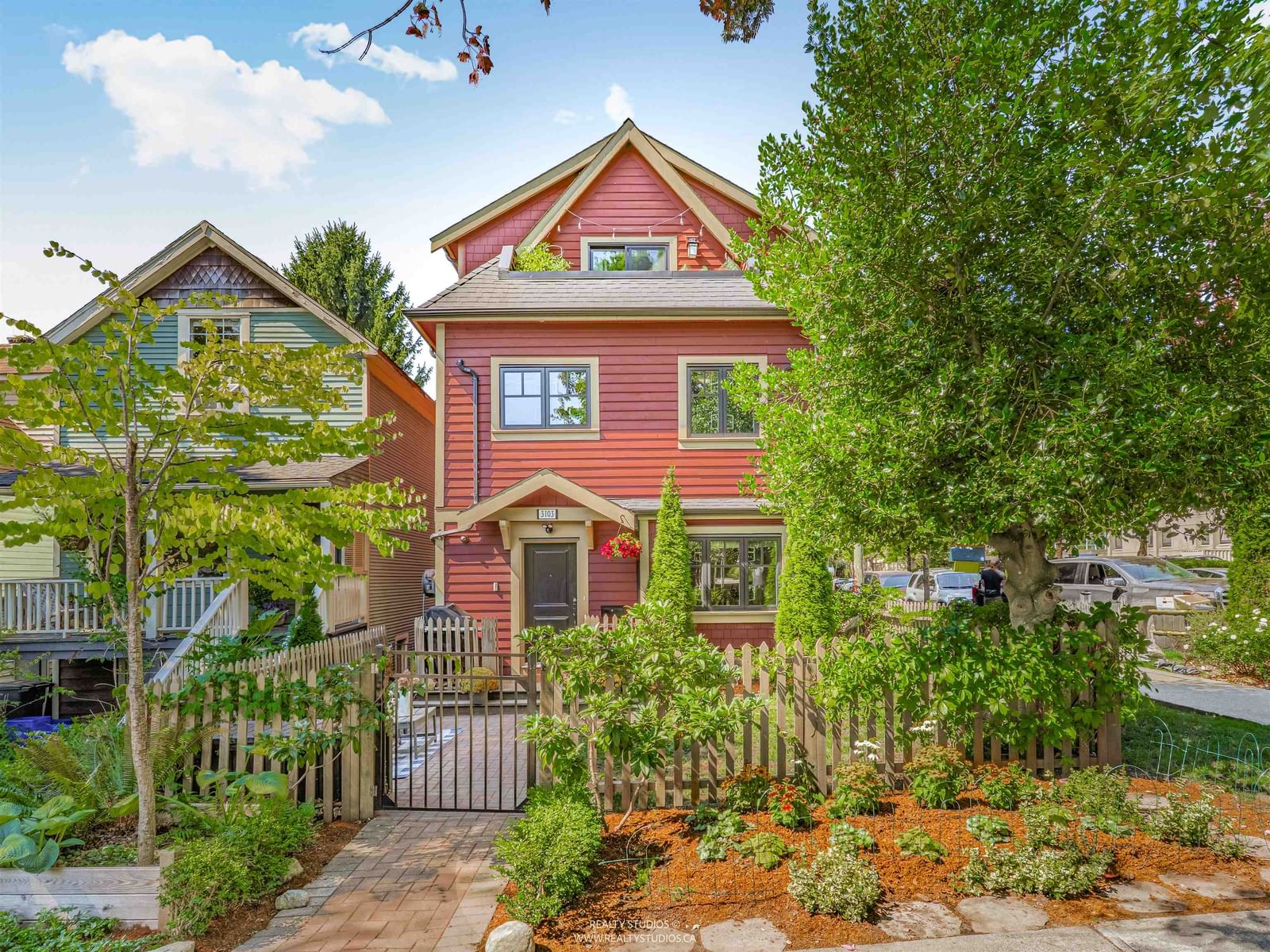 Listing Image 1