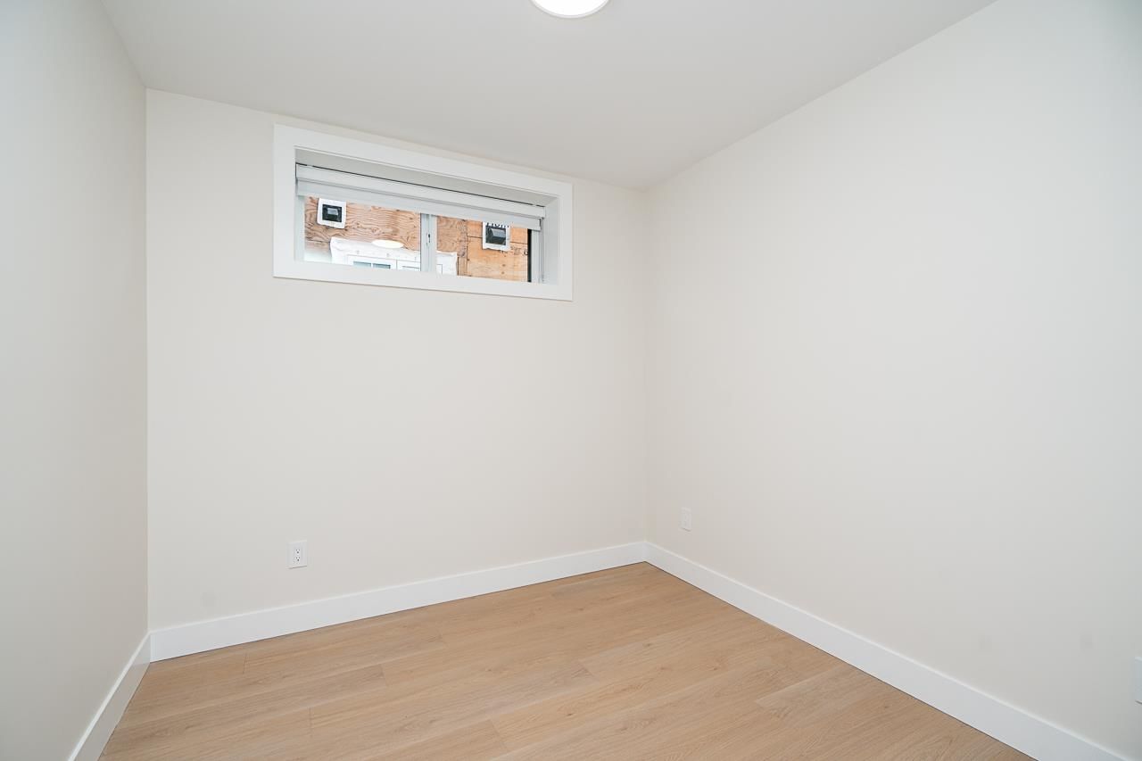 Listing Image 37