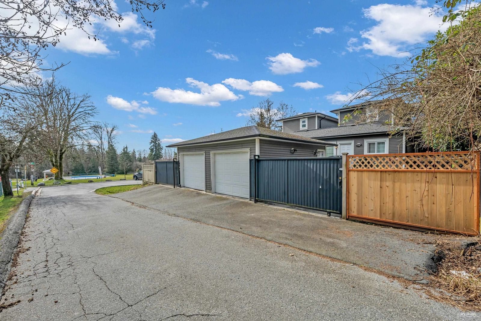 Listing Image 28
