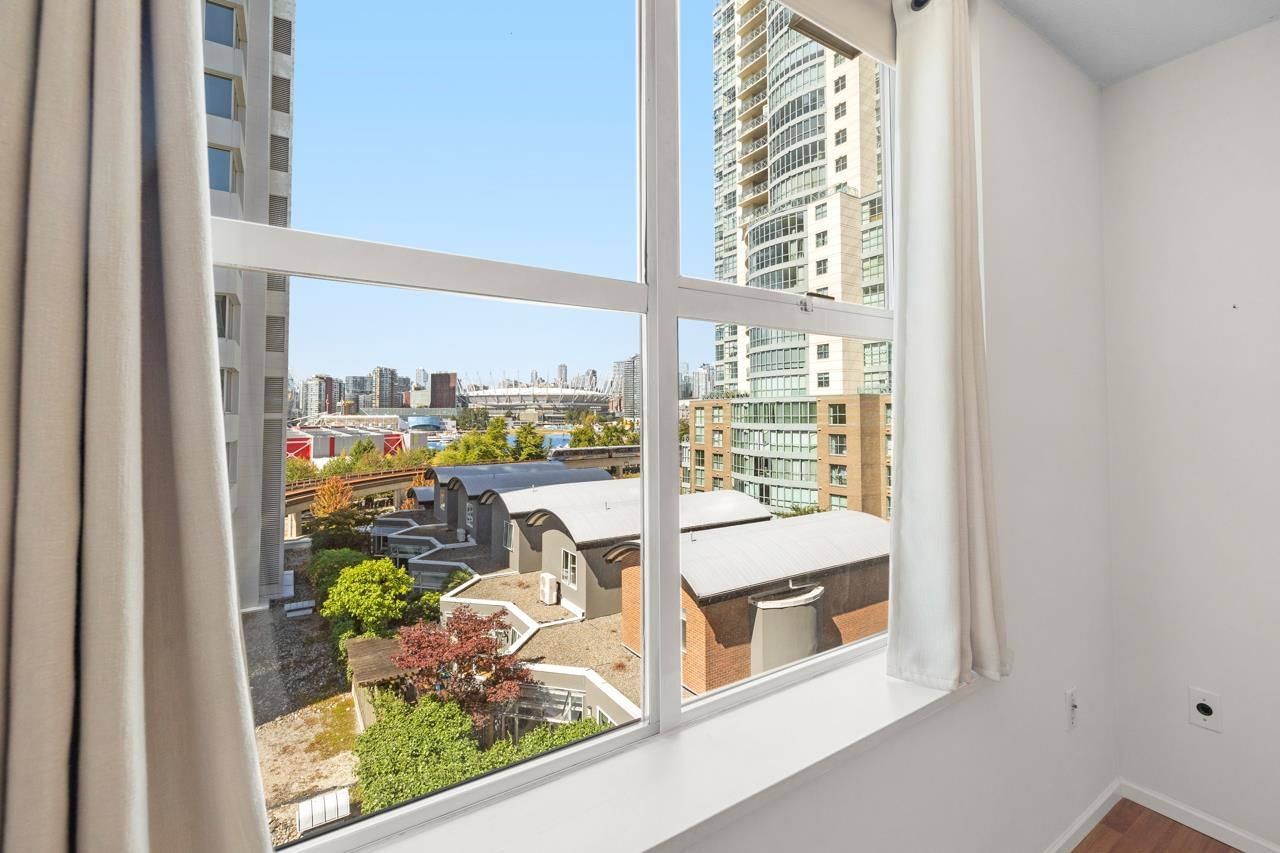 Listing Image 10