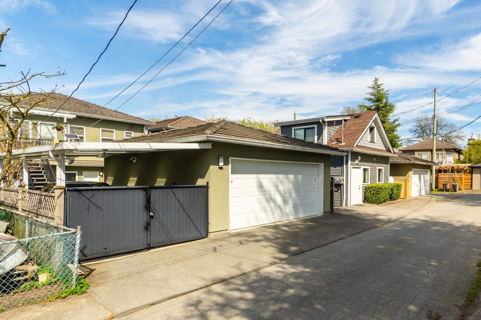 Listing Image 8