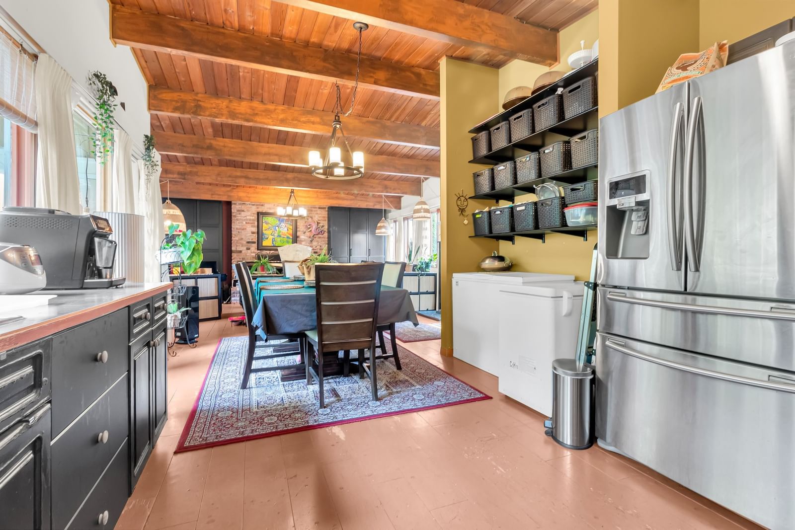 Listing Image 11