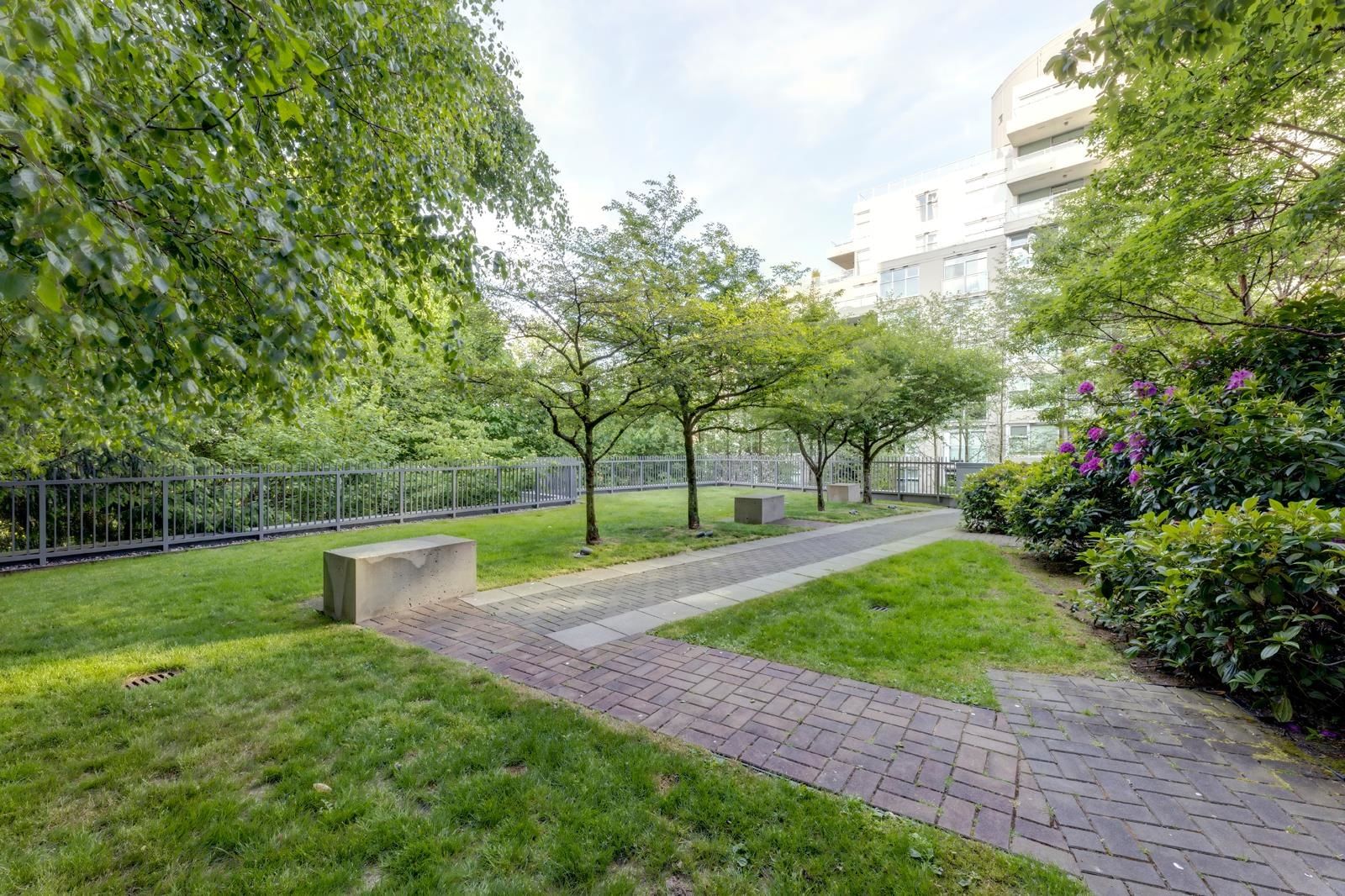 Listing Image 21