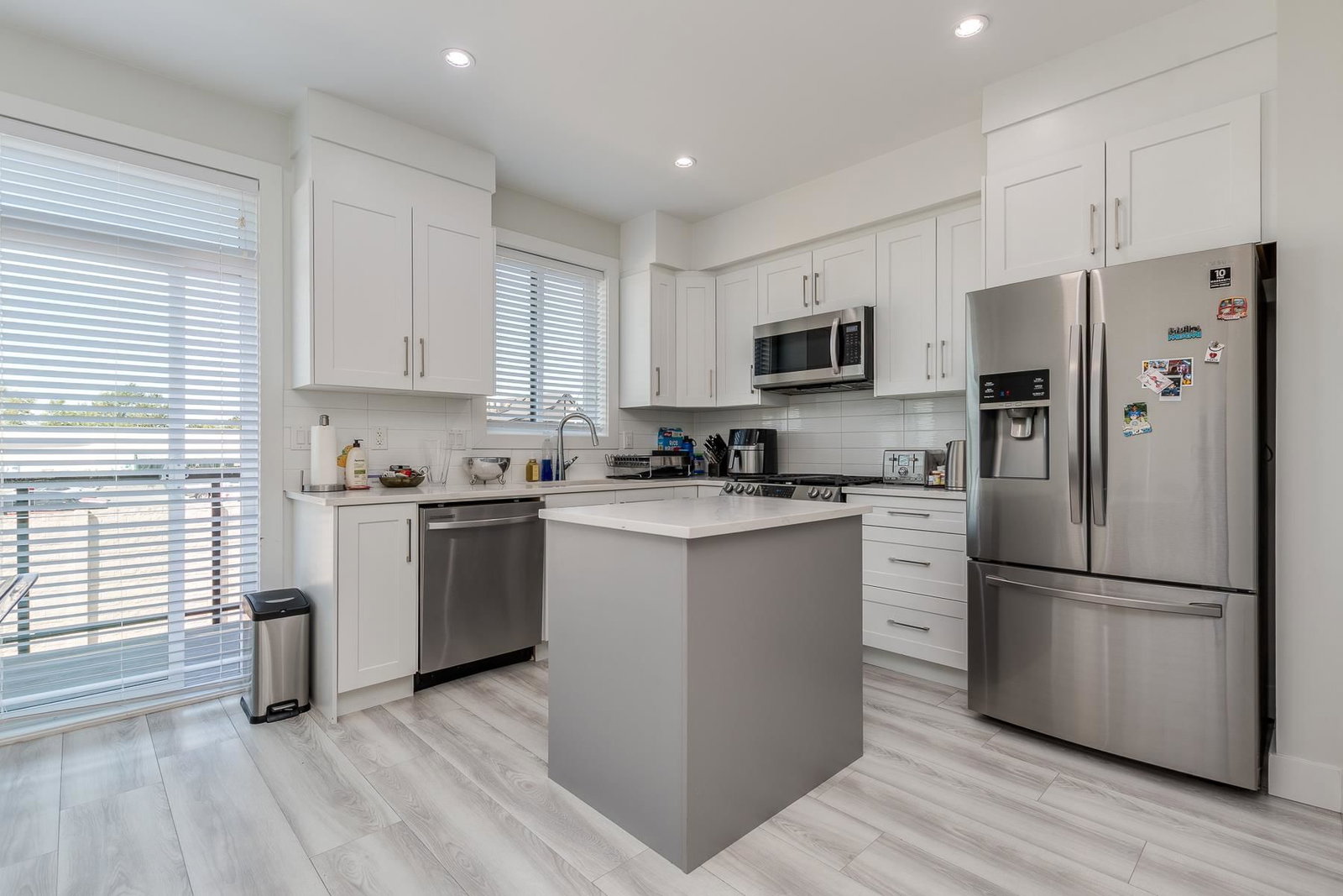 Listing Image 15