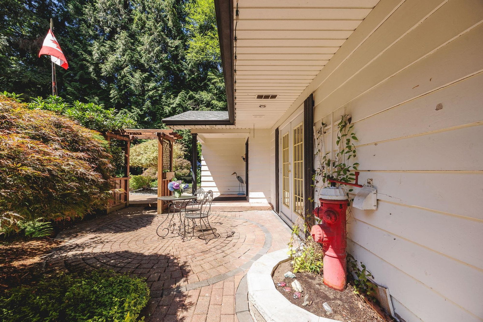 Listing Image 6