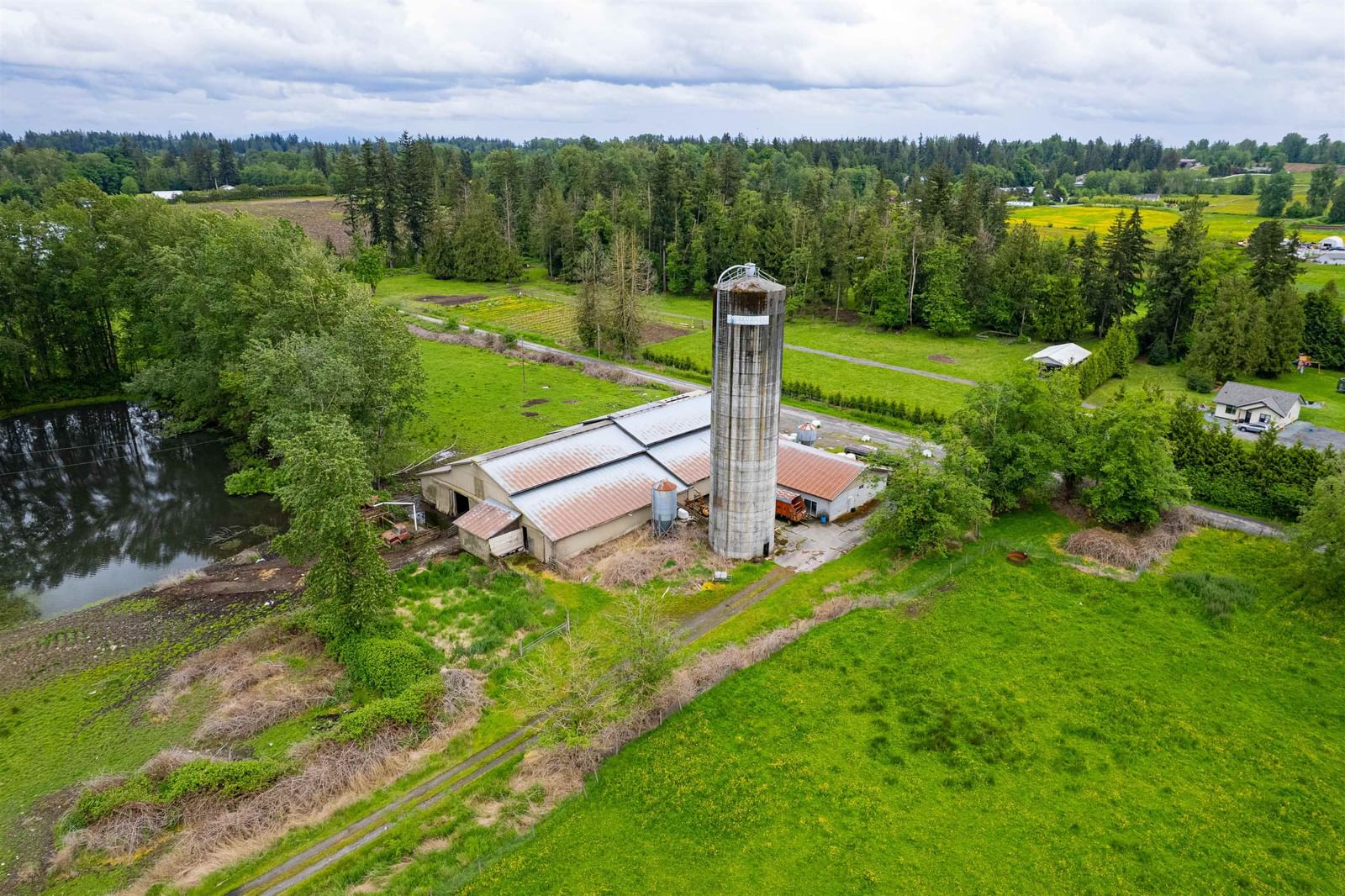 Listing Image 18
