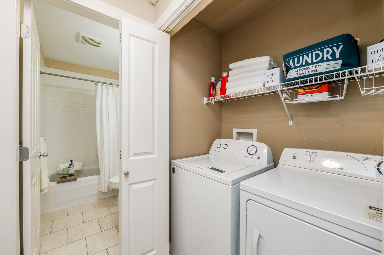 Listing Image 6
