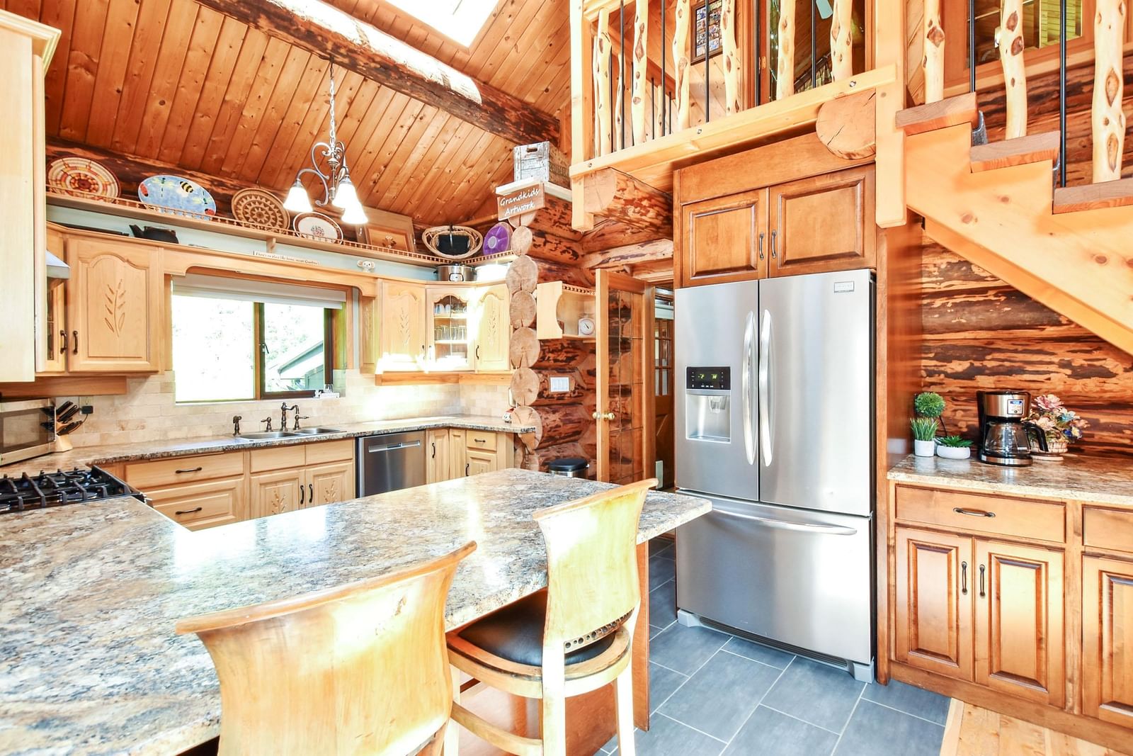 Listing Image 10