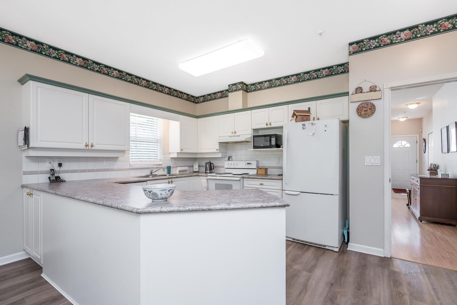 Listing Image 16