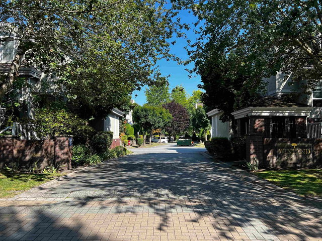 51 - 5840 Dover Crescent