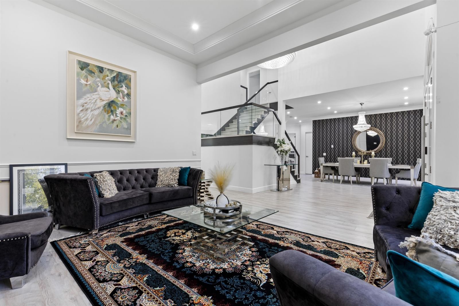 Listing Image 12