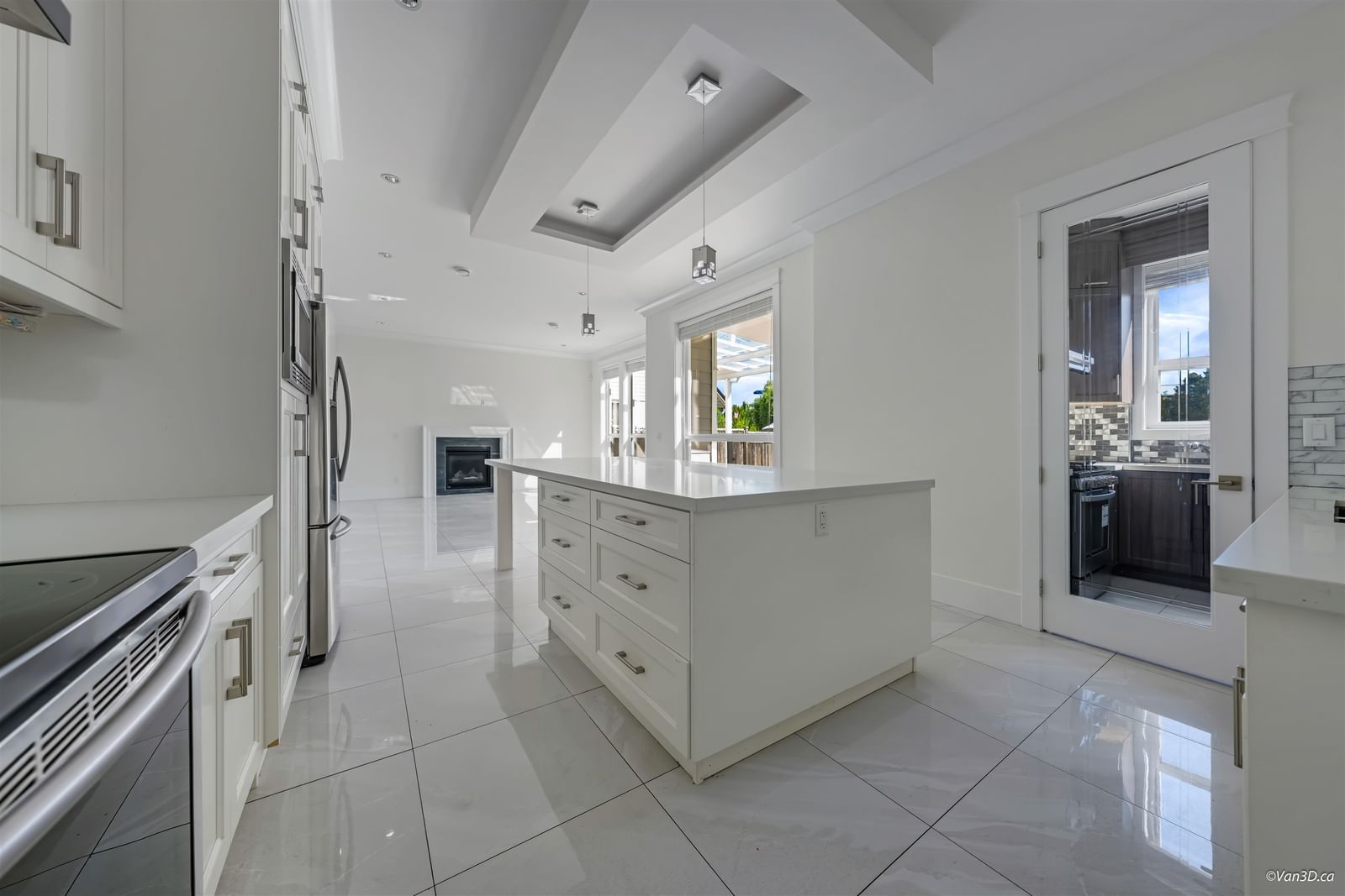 Listing Image 11