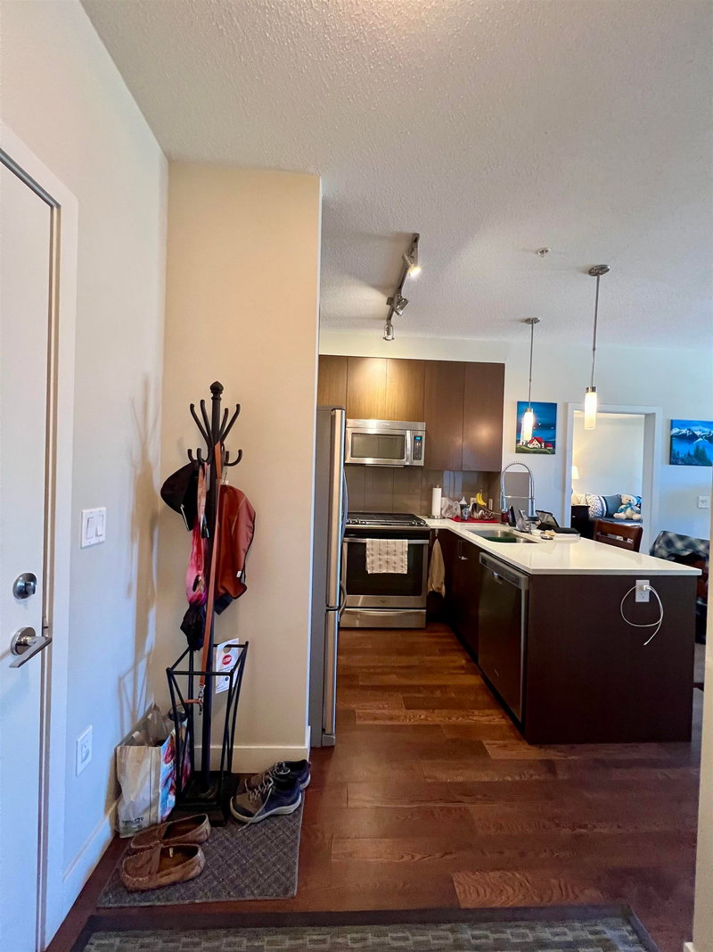 302 - 12409 Harris Road, Pitt Meadows, V3Y 0E7 | Image 2