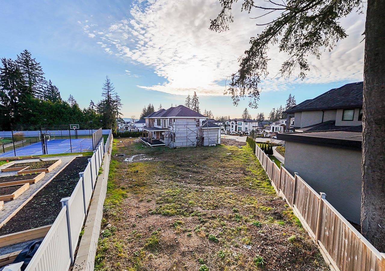 Listing Image 16