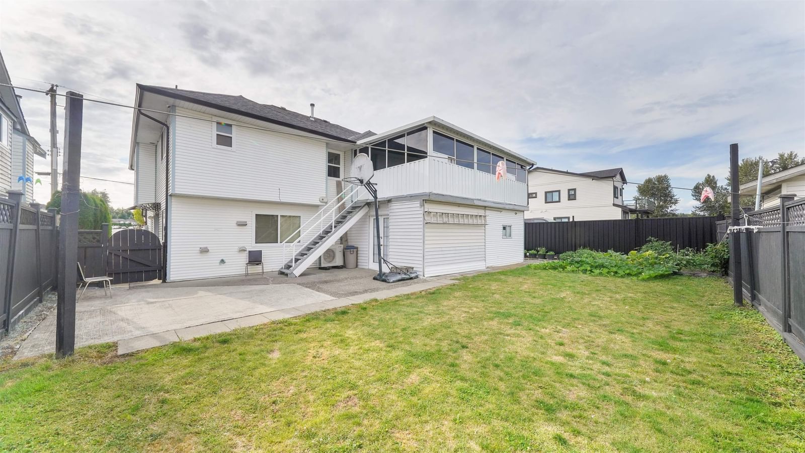 Listing Image 20