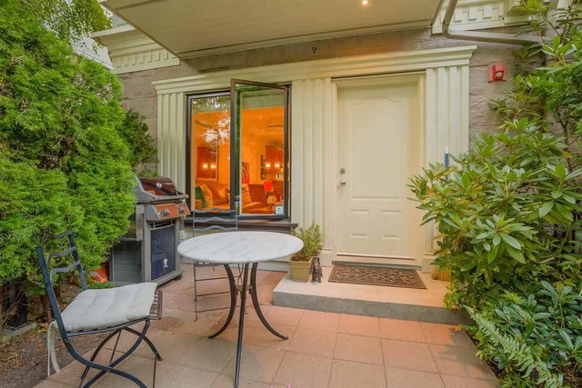 3 - 1135 Barclay Street