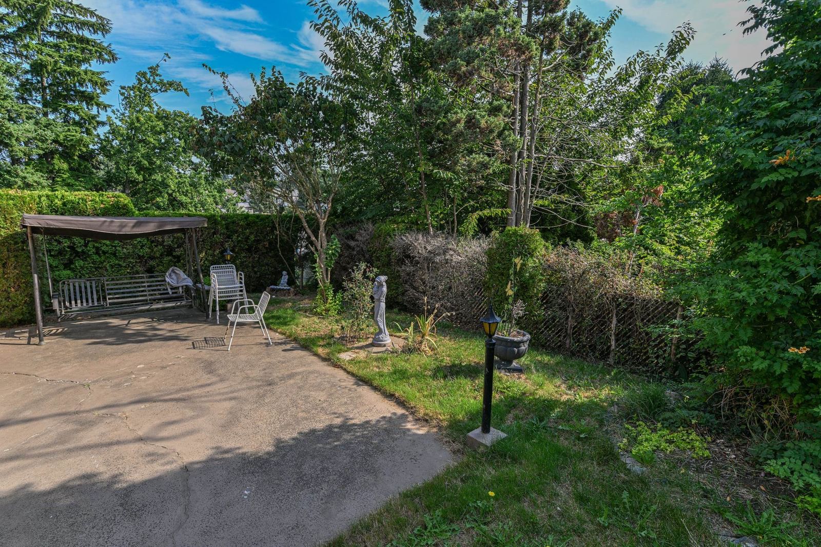 Listing Image 27