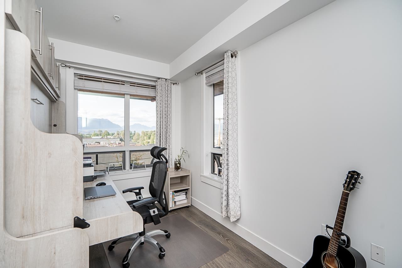 Listing Image 19