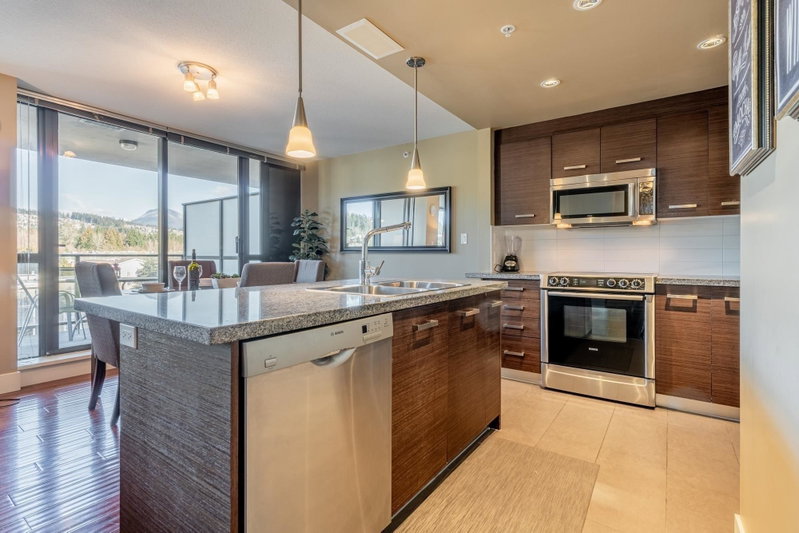 801 - 2959 Glen Drive