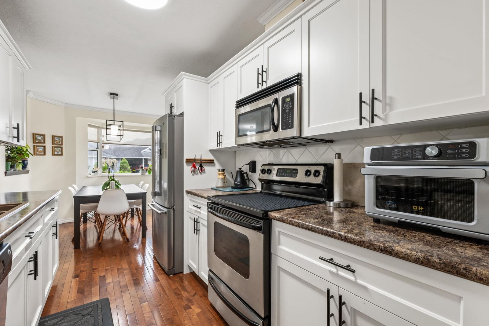 Listing Image 13