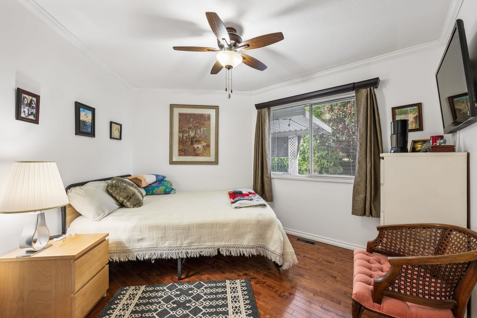 Listing Image 19