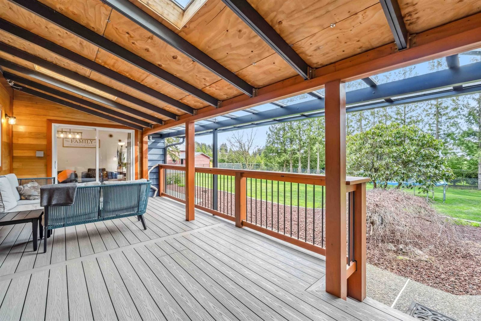Listing Image 8