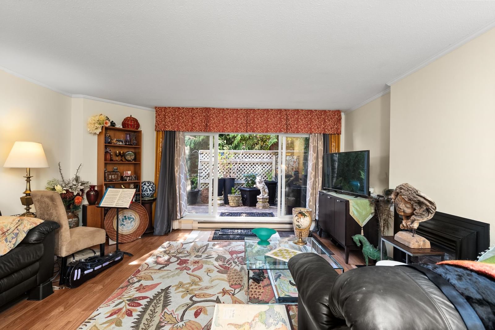 Listing Image 16