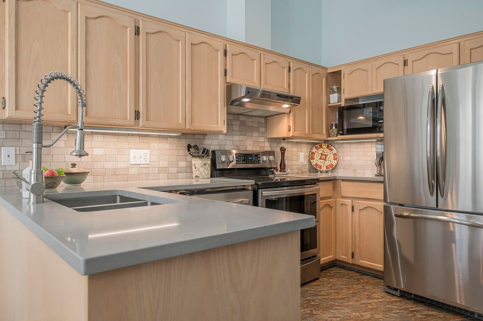 Listing Image 12