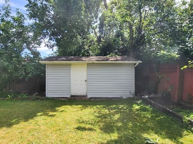 Listing Image 20
