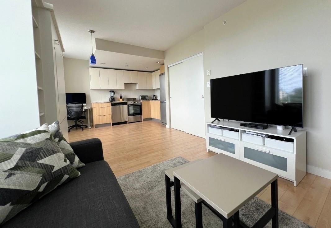 Listing Image 5