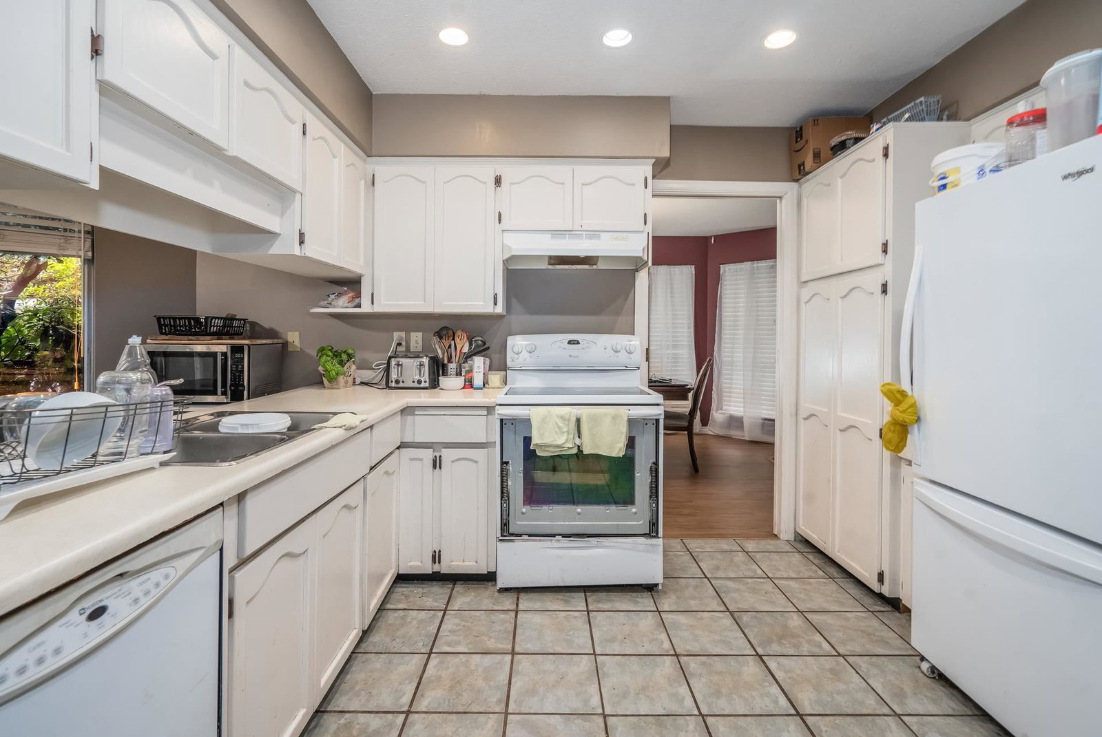 Listing Image 14