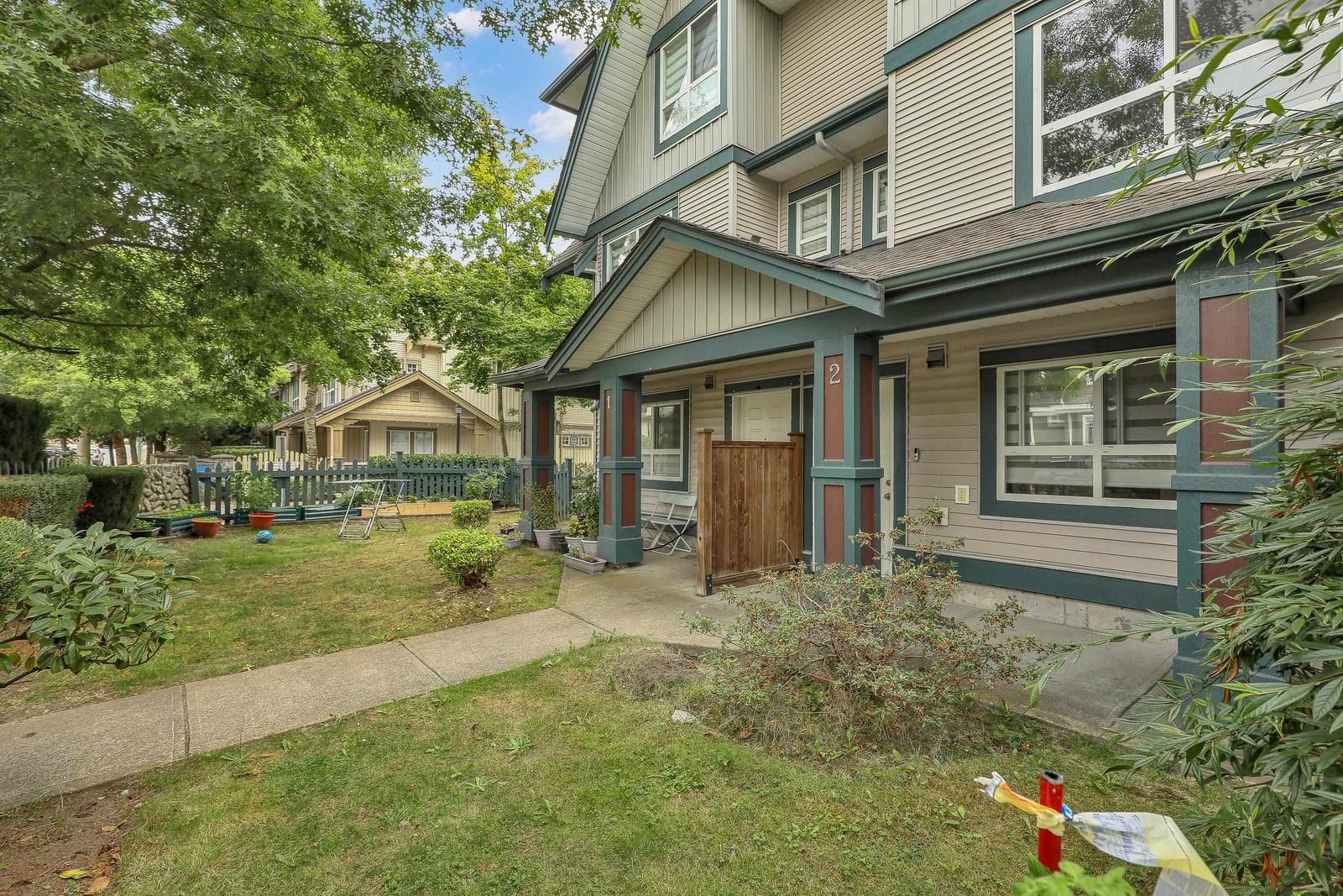 Listing Image 5