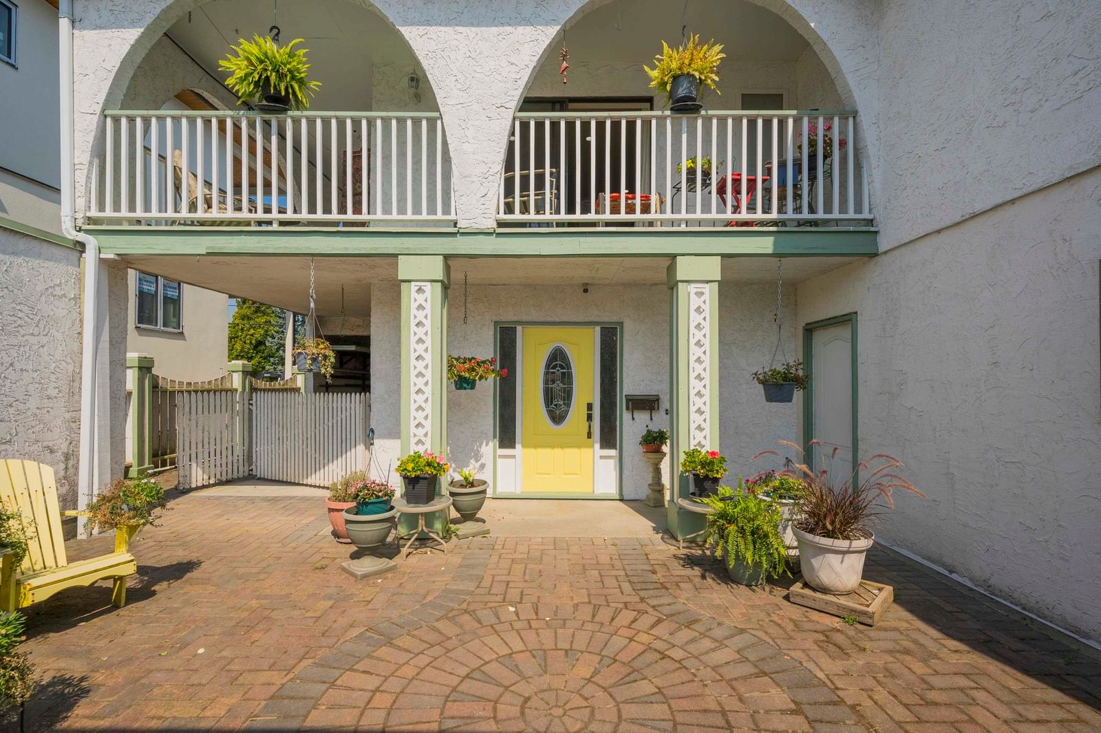 Listing Image 5
