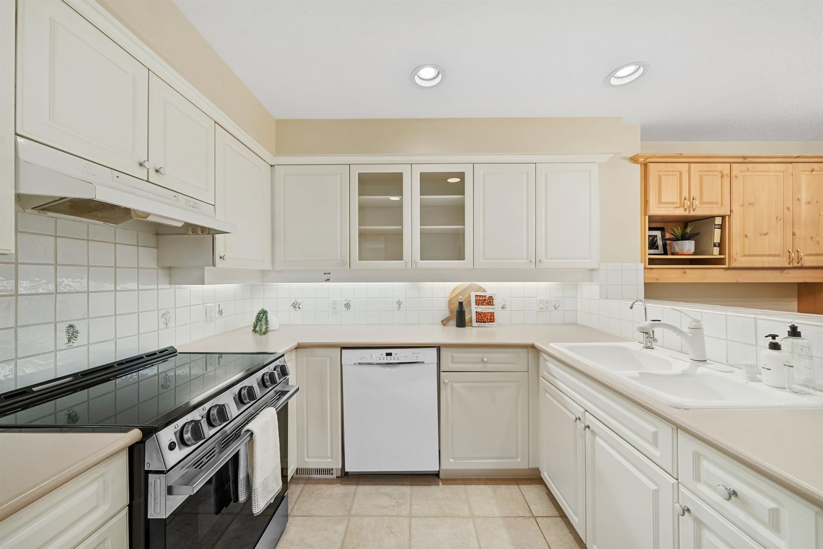 Listing Image 13