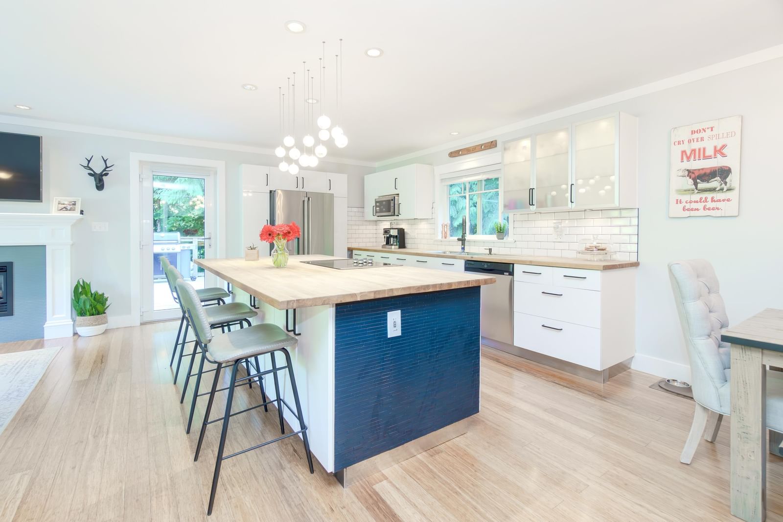 Listing Image 9