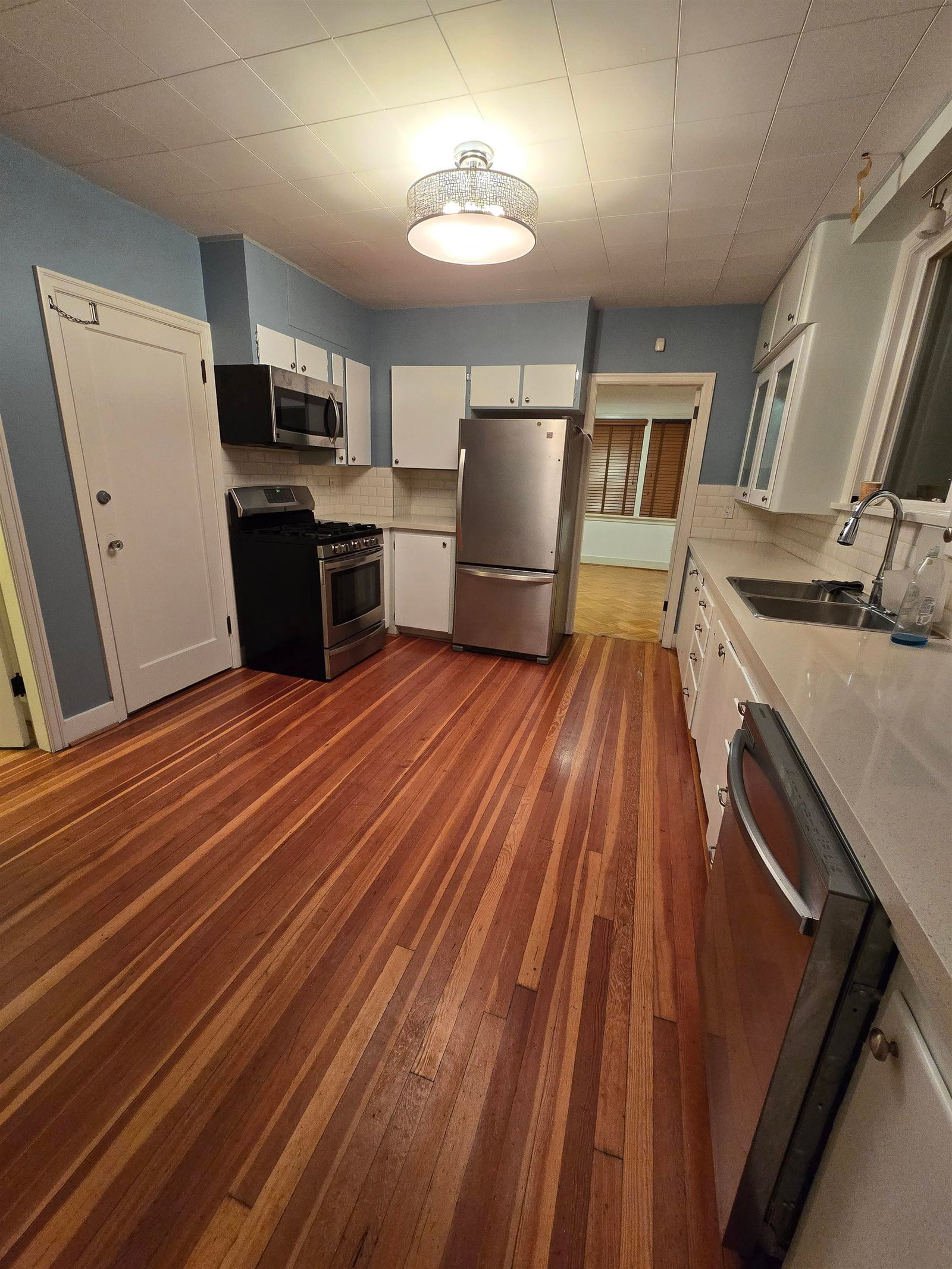 Listing Image 22