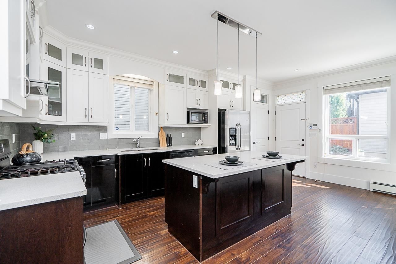 Listing Image 12
