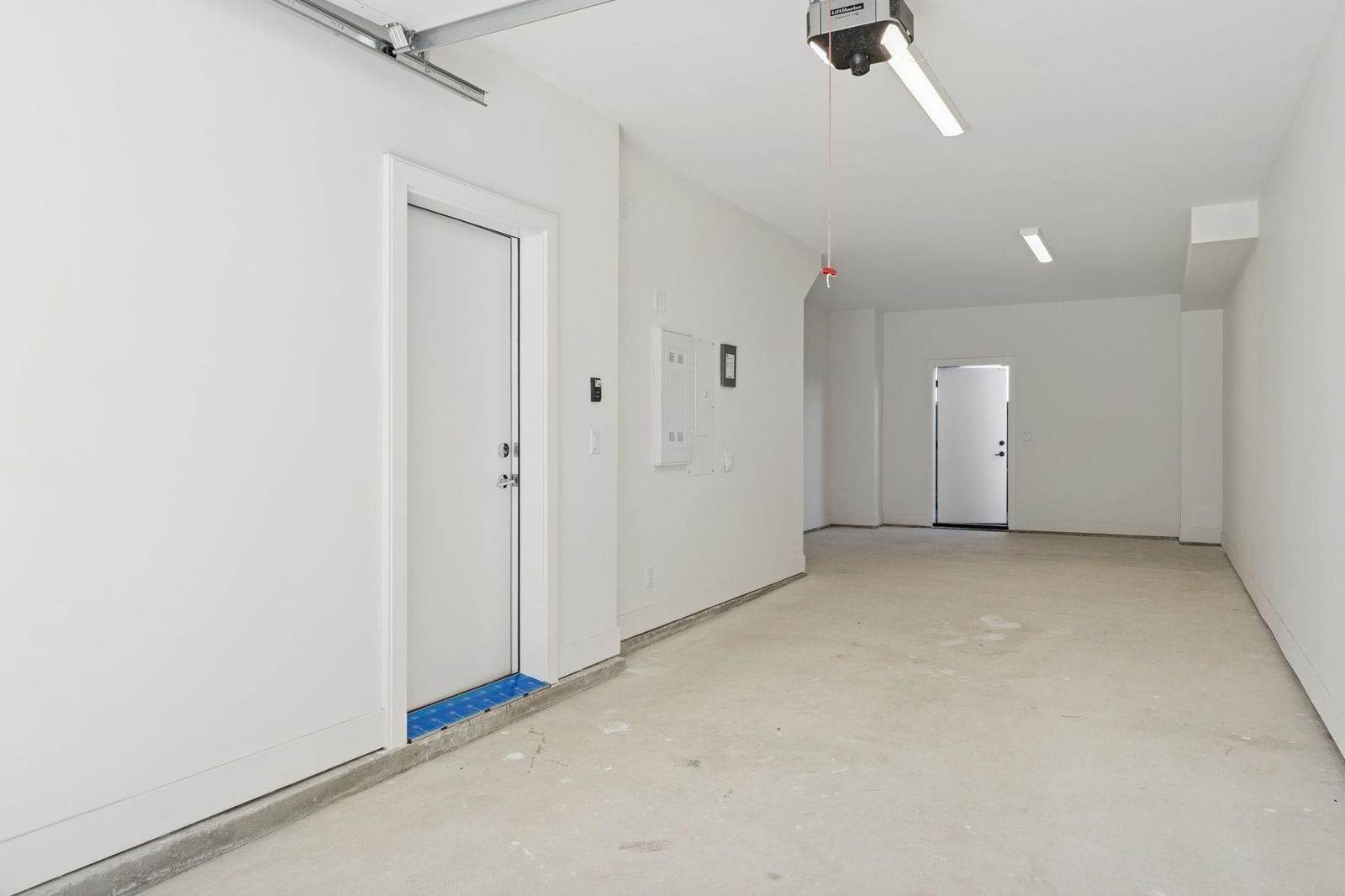 Listing Image 36