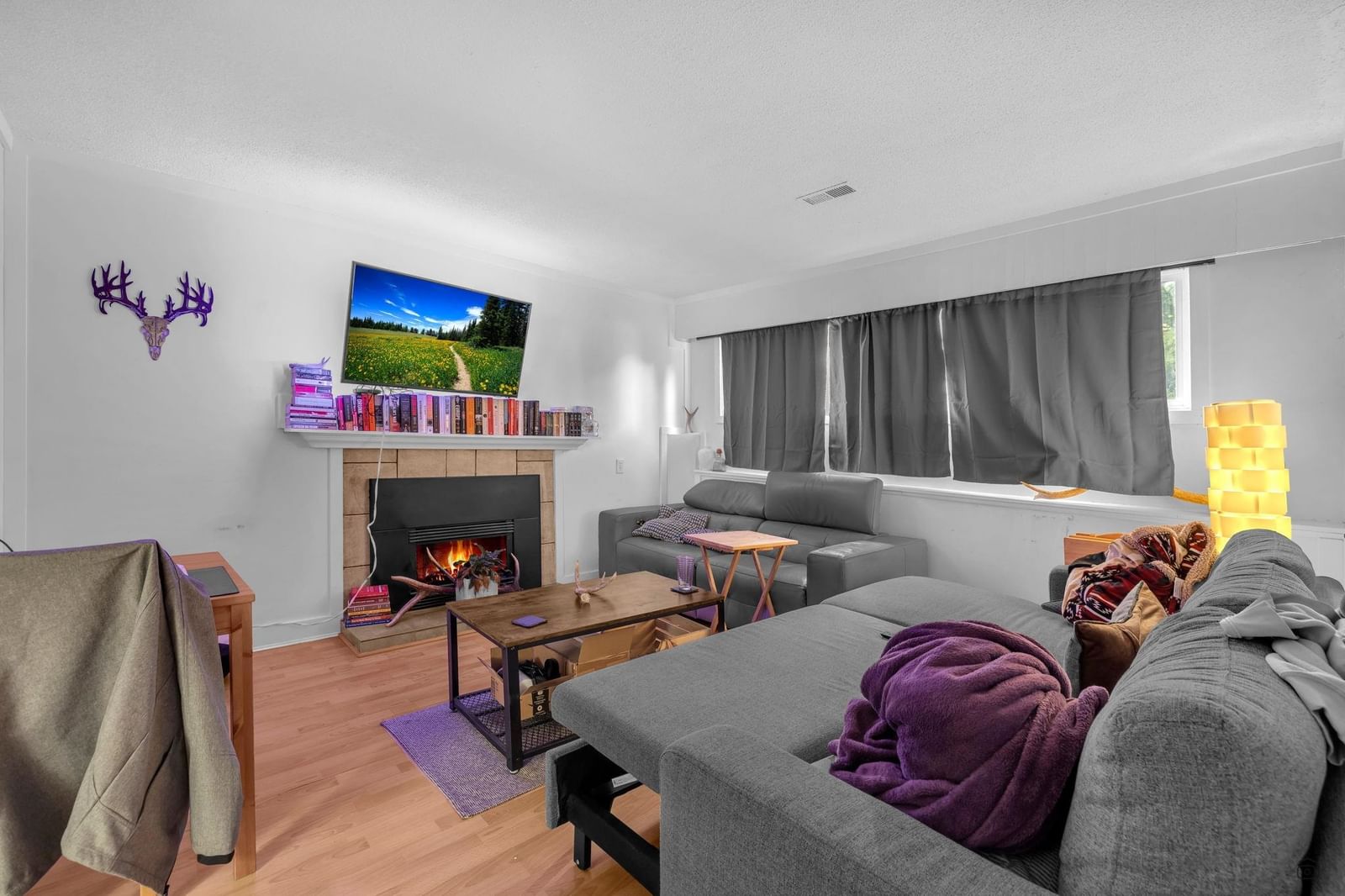Listing Image 9